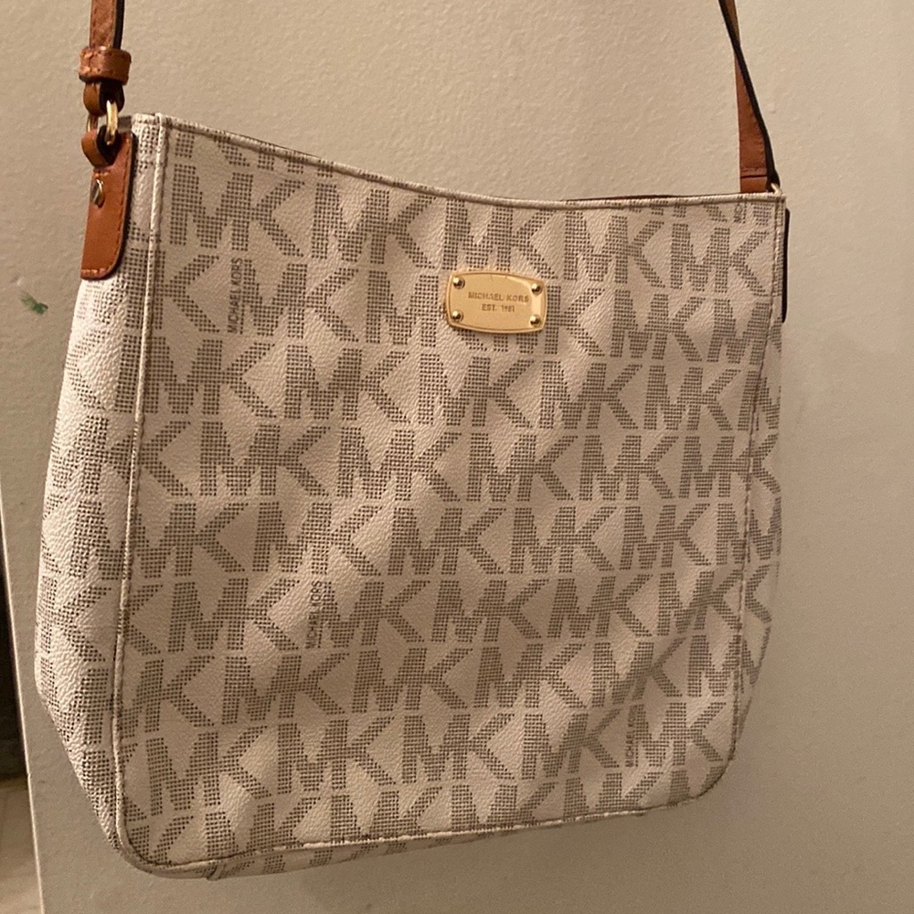 Michael Khors Cross Body Bag